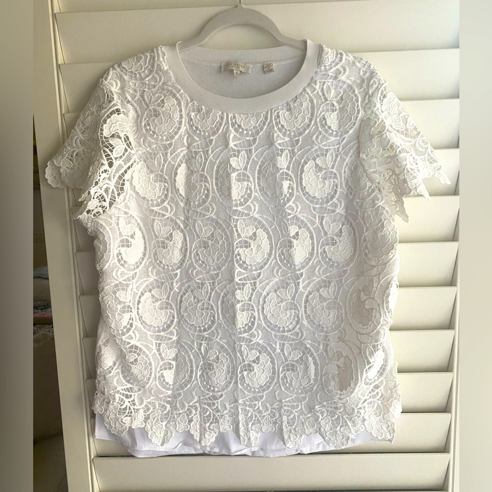 Ted Baker White Embroidered Short Sleeve Top Size 5 (XL)